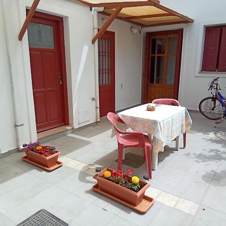 Agapis Apartments Петра Екстер'єр фото