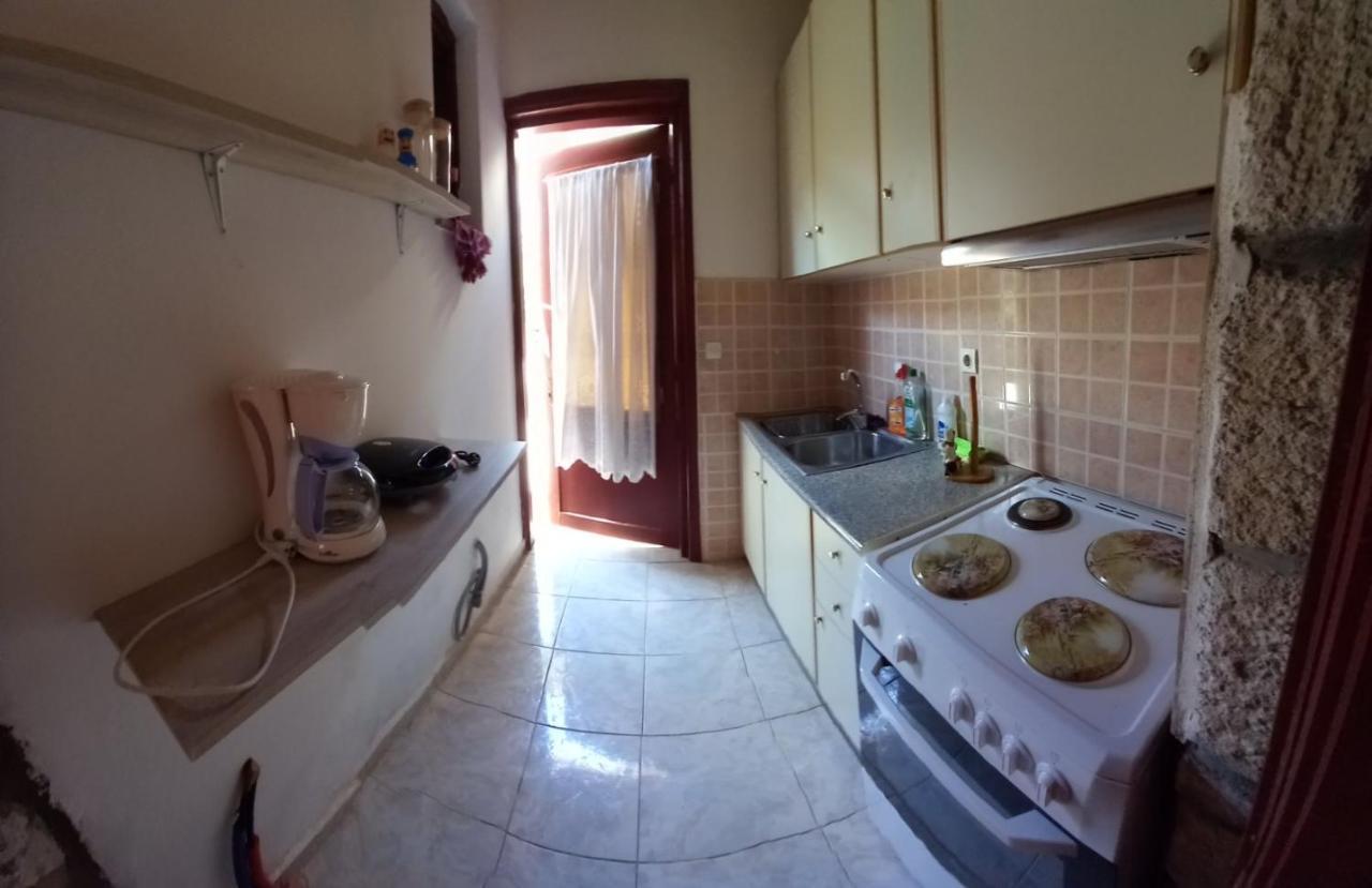 Agapis Apartments Петра Екстер'єр фото