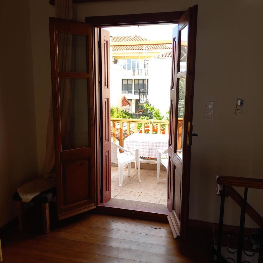 Agapis Apartments Петра Екстер'єр фото